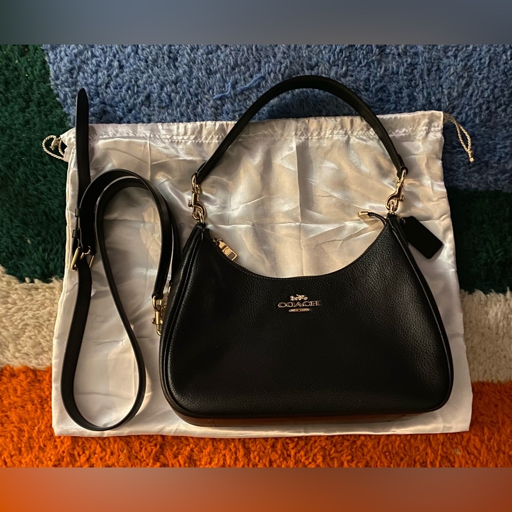 Coach Teri Hobo